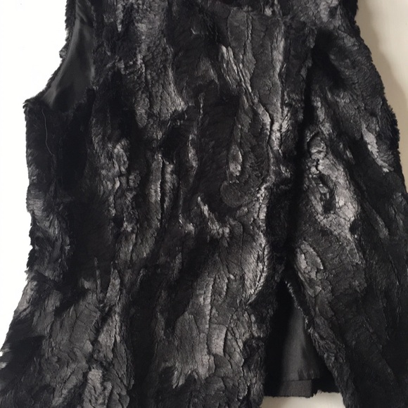 Joe fresh Faux fur black vest - Picture 3 of 3